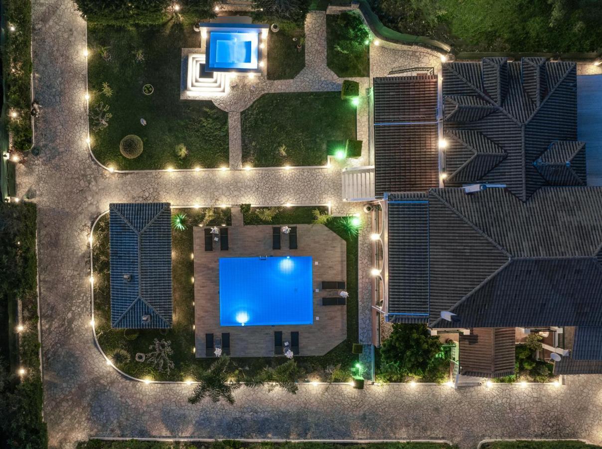 Amalthia Villa Mouzákion