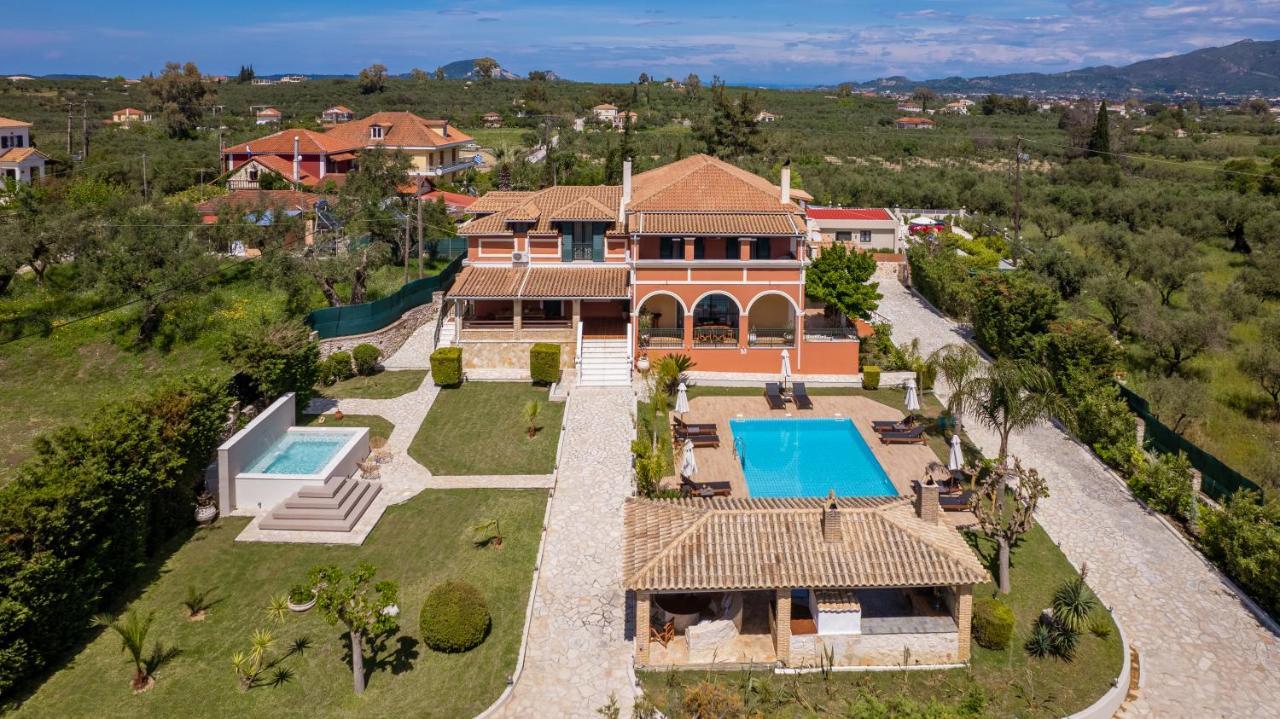 Villa Amalthia Mouzákion