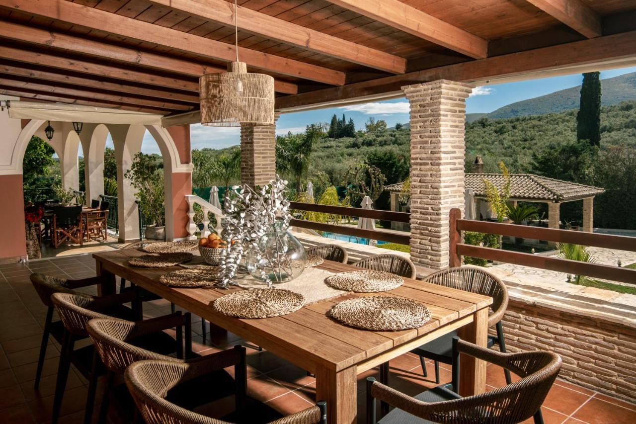 Amalthia Villa Mouzákion